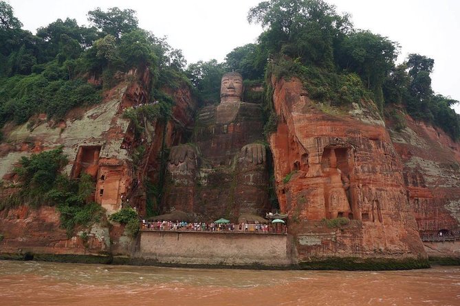 1-Day Chengdu Panda Base and Leshan Giant Buddha GROUP Tour - Two Chengdu icons, one long day