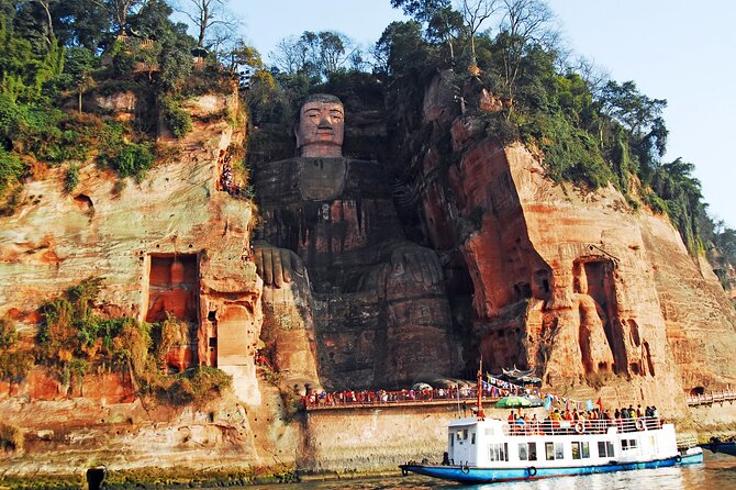2-Day Tour of Chengdu Panda Base and Leshan Giant Buddha - Luocheng Ancient Town after the Buddha