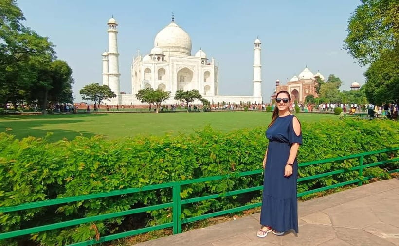 Agra: Taj Mahal, Fort & Elephant Sanctuary Private Tour - Meeting rescued elephants at Wildlife SOS