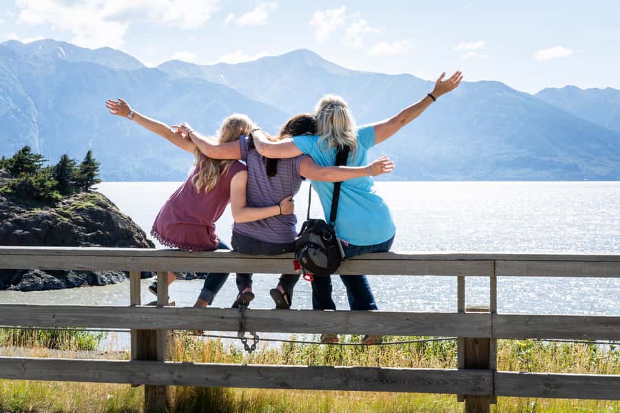 Anchorage: Scenic Tour to Wildlife Center with hotel pickup - How the four-hour schedule feels
