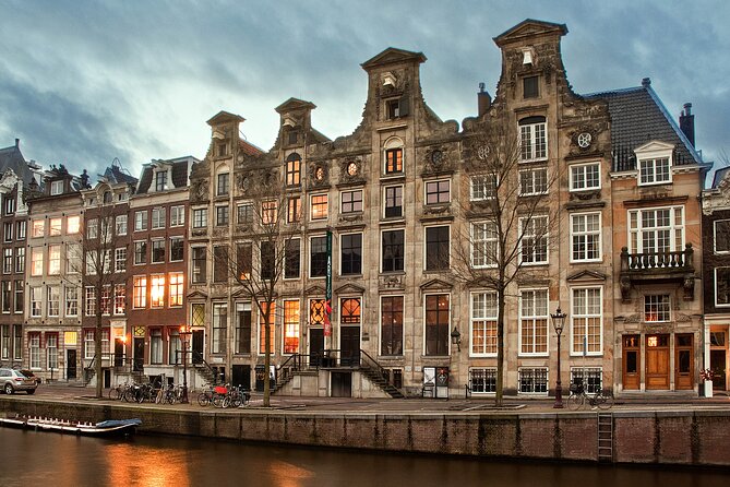Art Zoo Museum Amsterdam Tickets - What makes the Art Zoo Museum different
