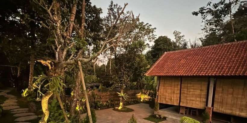 Bali: Cooking Class with Monkey Forest and Art Village Tour - Celuk’s gold, silver, batik, and woodwork