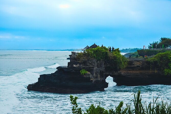 Bali Pura Taman Ayun Temple, Monkey Forest & Tanah Lot Excursion - Tanah Lot at sunset