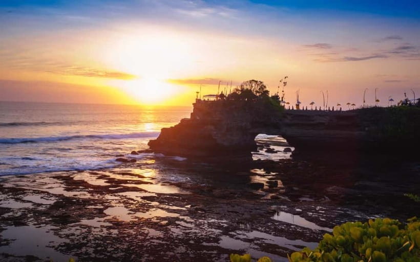 Bali: White Water Rafting, Monkey Forest & Tanah Lot Sunset - Clothing, health, and practical preparation