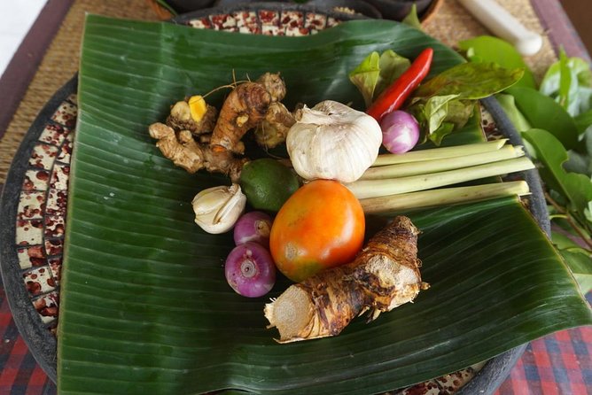 Balinese Traditional Food Cooking Class with Ubud Monkey Forest and SPA - The traditional market at 8:30 a.m.