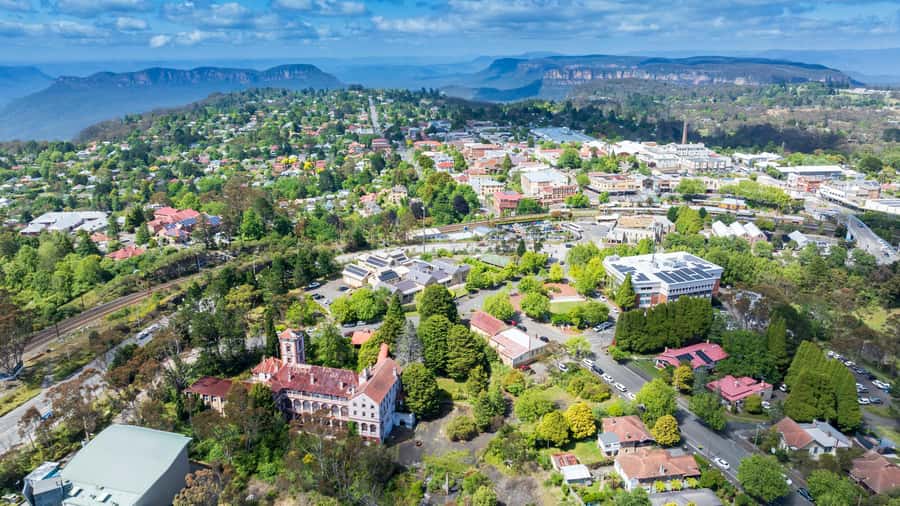 Blue Mountains Tour with Scenic World, Zoo&Bilingual Driver - Scenic World: three rides in about two hours