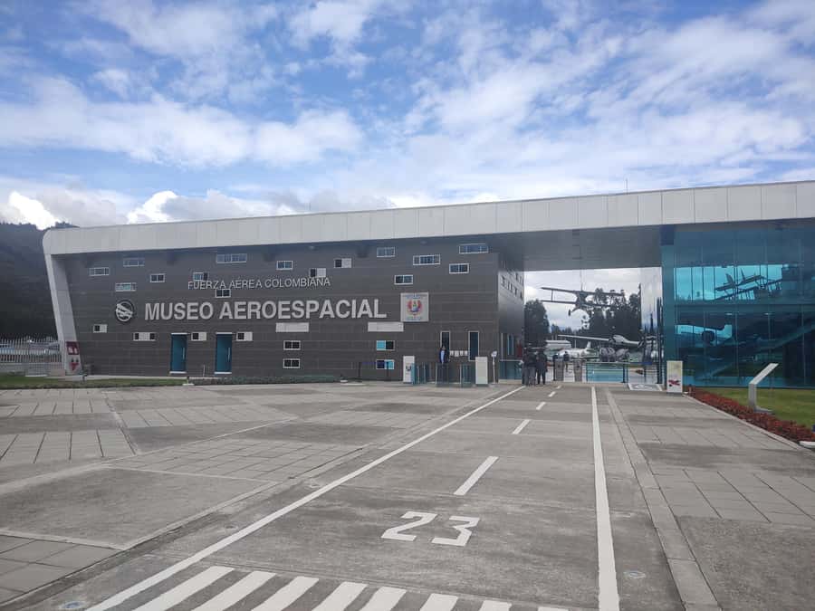 BOGOTA: Tour of Jaime Duque Park, Zoo, and Aerospace Museum - Why Jaime Duque Park feels unlike a normal day trip