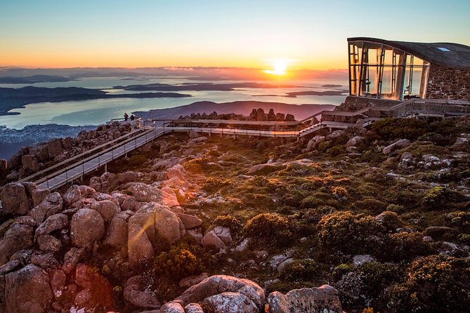 Bonorong Wildlife Park and Richmond Afternoon Tour from Hobart - The guides can shape the whole experience