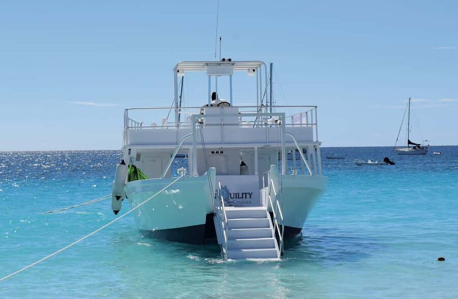 Bridgetown: Wildlife Reserve & Carlisle Bay Tour with Cruise - What the wildlife stop can and cannot promise