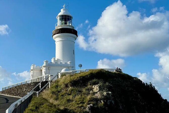 Byron Bay and Currumbin Wildlife Sanctuary Day Tour - Four hours around Byron Bay and Cape Byron