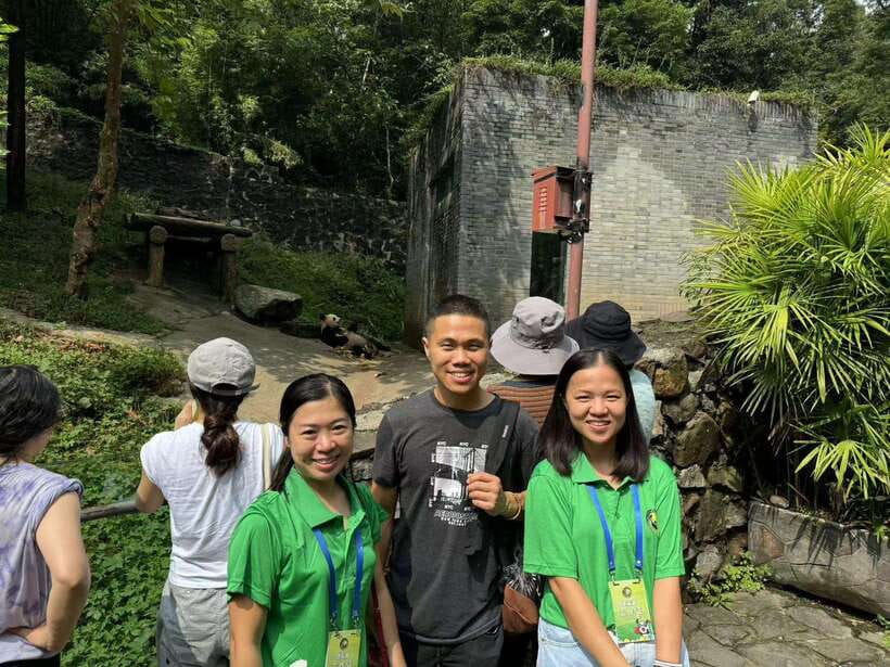 Chengdu: Volunteer Day Experience at Dujiangyan Panda base - What $231 includes, and what it does not