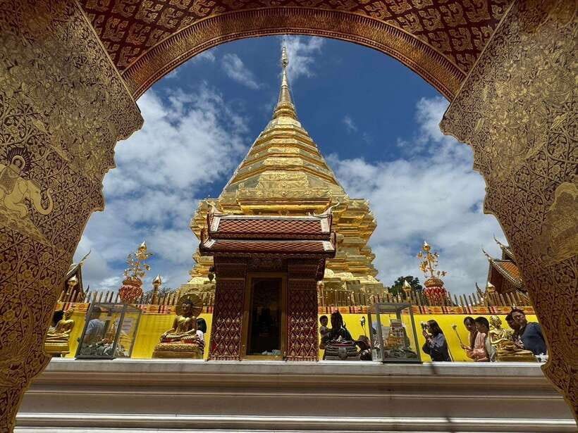 Chiang Mai: Elephant Sanctuary, Monk Trail & Doi Suthep Tour - Wat Phra That Doi Suthep and the view over Chiang Mai