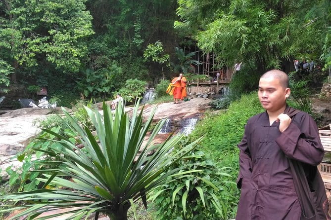 Chiang Mai: Inthanon, Elephant Sanctuary Observation & Waterfall - The Twin Royal Stupas and their garden views