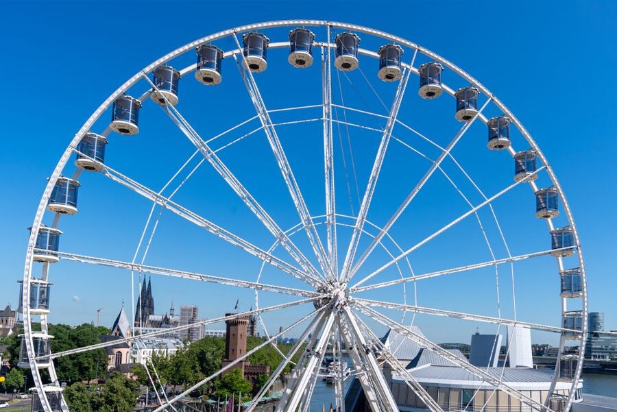 Cologne: Ferris wheel in front of the Cologne Zoo - Cologne’s city view from a 48-meter gondola