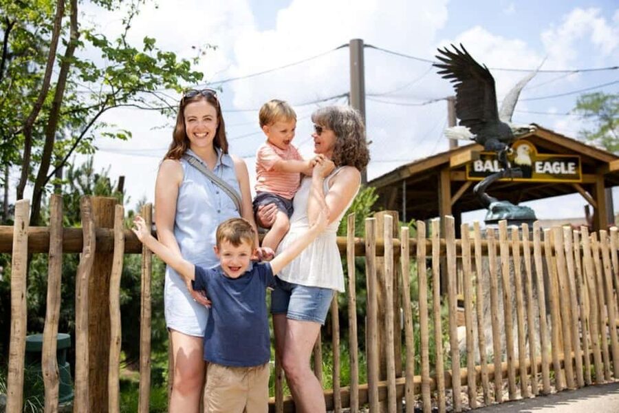 Columbus, OH: Columbus Zoo and Aquarium Entry Ticket - Seasonal Lanterns and Extra Reasons to Check the Calendar