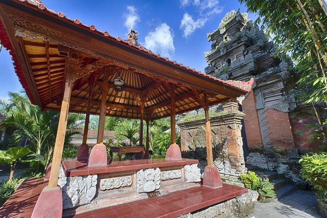 Cretya Ubud and Monkey Forest Sanctuary Tours - Celuk Village and the making of silver art