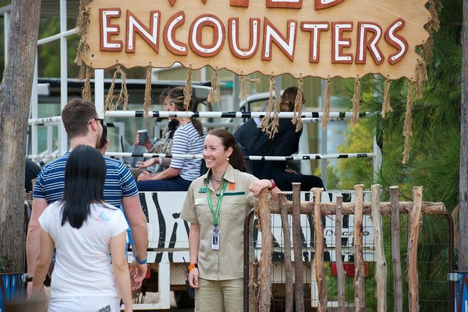 Deluxe Safari Adventure at Werribee Open Range Zoo - excl. entry - Giraffes, rhinos and zebras are the main draw