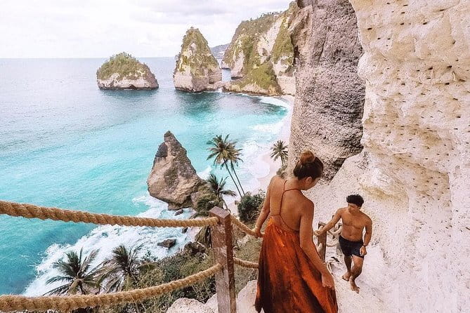 Discover Bali Best Tours: Tanah Lot, Monkey Forest, and Waterfall - Ubud’s Sacred Monkey Forest requires alert walking