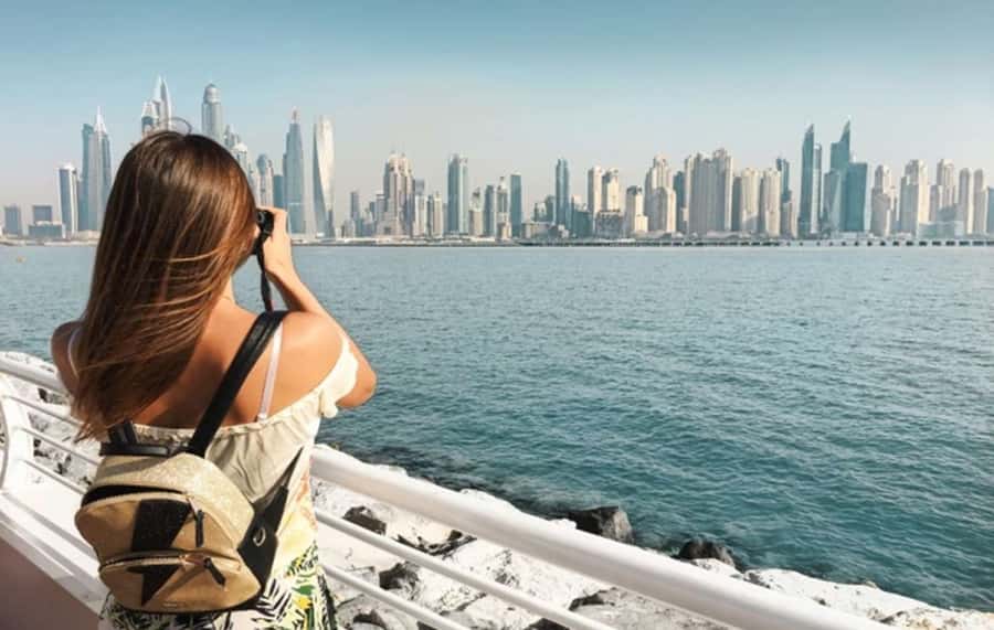 Dubai: City Tour with Burj Khalifa and Underwater Zoo Ticket - Meena Bazar, Gold Souq, and the abra ride