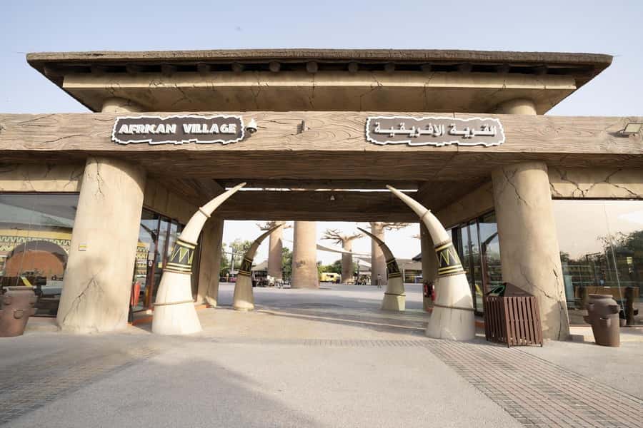 Dubai: Dubai Safari Park Entry Pass - African Village: large animals and wide viewing areas