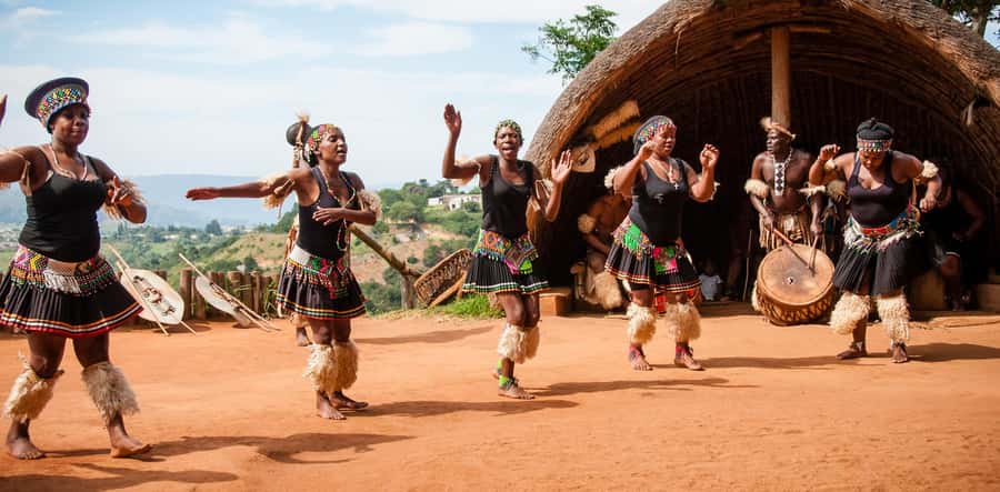 Durban: Phezulu Cultural Village & Reptile Park Tour - The 50-minute Zulu dance show