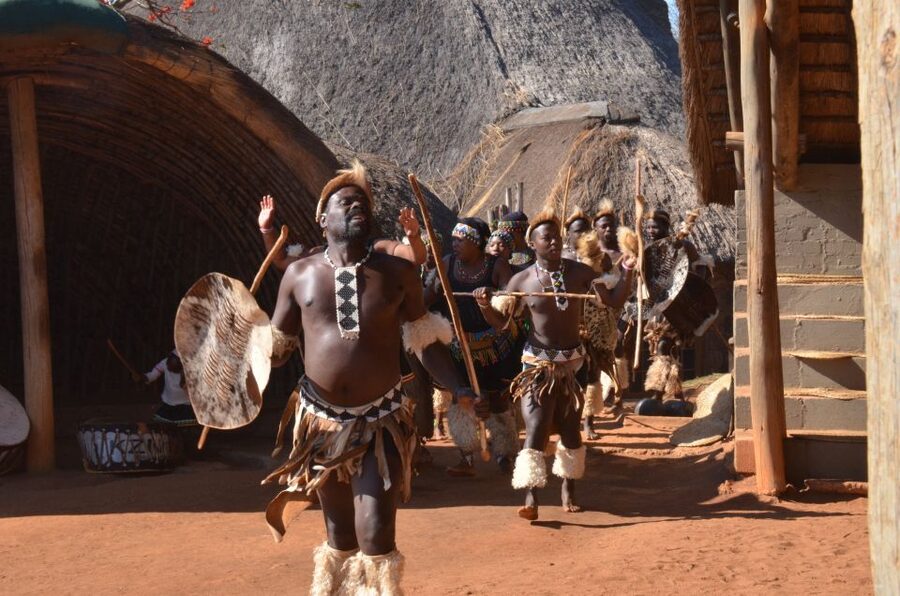 Durban: Phezulu Cultural Village & Reptile Park Tour - Crocodiles, snakes, and Cleo the python