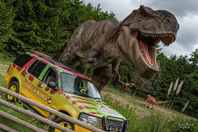 Entry ticket to Hoo Zoo and Dinosaur World in Telford - Start early and shape your day around the talks