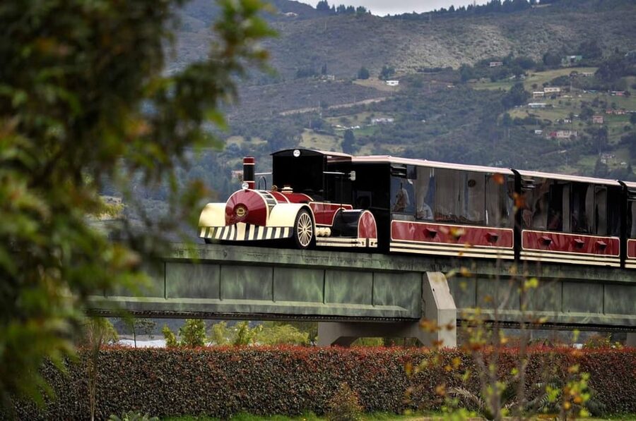 From Bogota: Jaime Duque Park and zoo with ticket included - Who will get the most from this park?