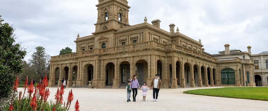 From Melbourne: Werribee Open Range Zoo & Werribee Mansion - Simple ways to make the day better
