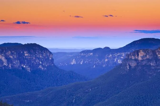 From Sydney: Blue Mountains Private Tour with Wildlife Park - The Three Sisters at Echo Point