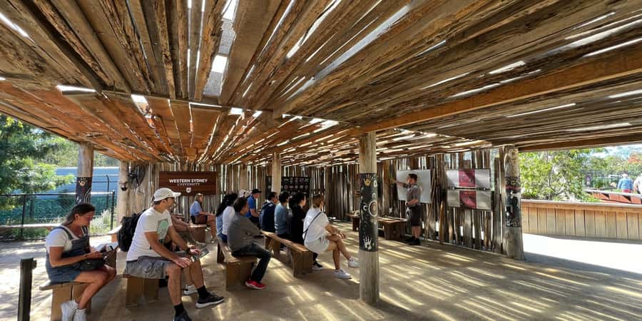 From Sydney: Blue Mountains, Sydney Zoo & Walking Tour - Echo Point and the Three Sisters