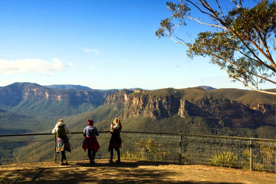 From Sydney: Blue Mountains, Sydney Zoo & Walking Tour - Sydney Zoo starts the day with native wildlife
