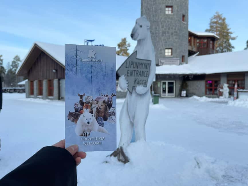 Guided Ranua Wildlife Zoo Tour with Lunch Buffet - Reindeer, moose, and Finnish wildlife