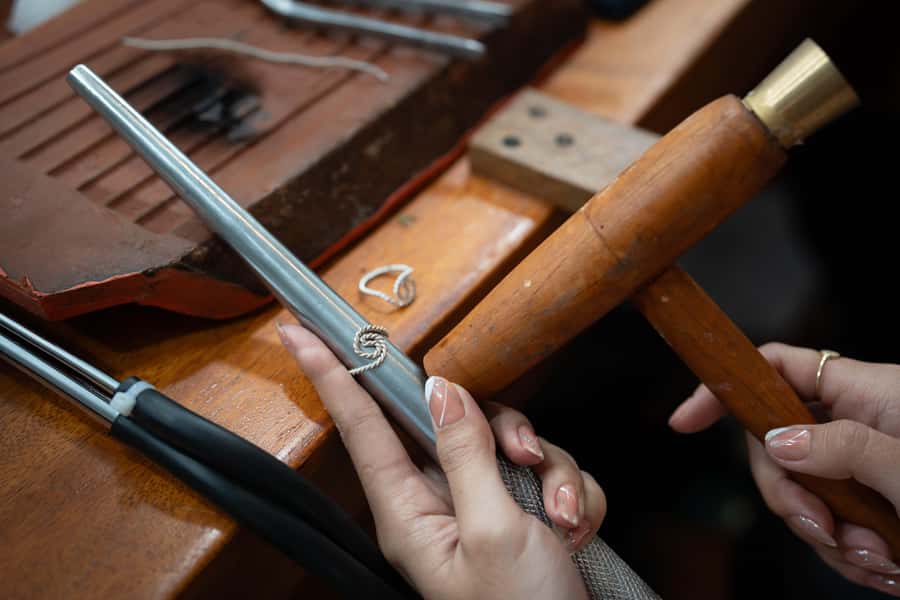 Hands-On Silver Jewelry Making Near Ubud's Monkey Forest - What the 90-minute to three-hour workshop is like