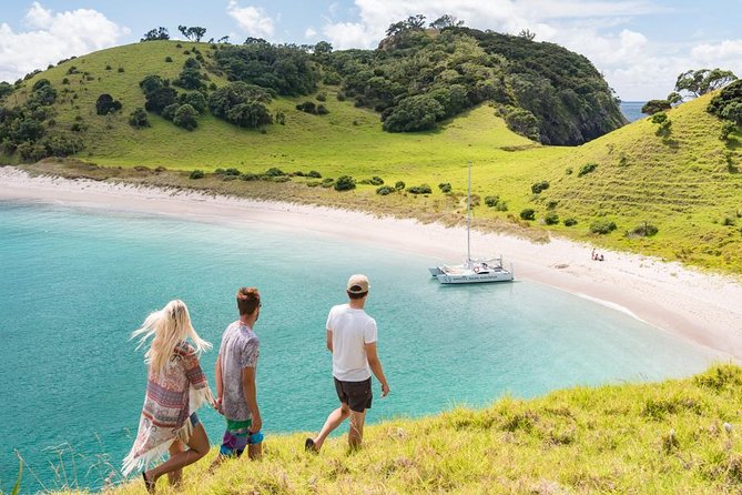 Island Hopper Day Cruise - sailing to wildlife sanctuary island - 6 hr cruise - Six hours among 144 islands