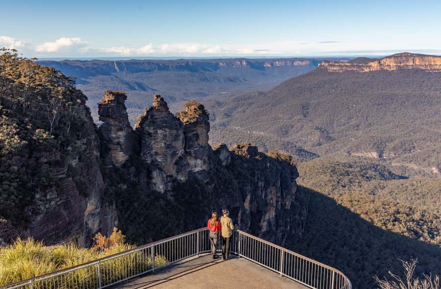 Japanese Tour Small Group: Blue Mountains, Scenic World, Zoo - What the coach and group size mean