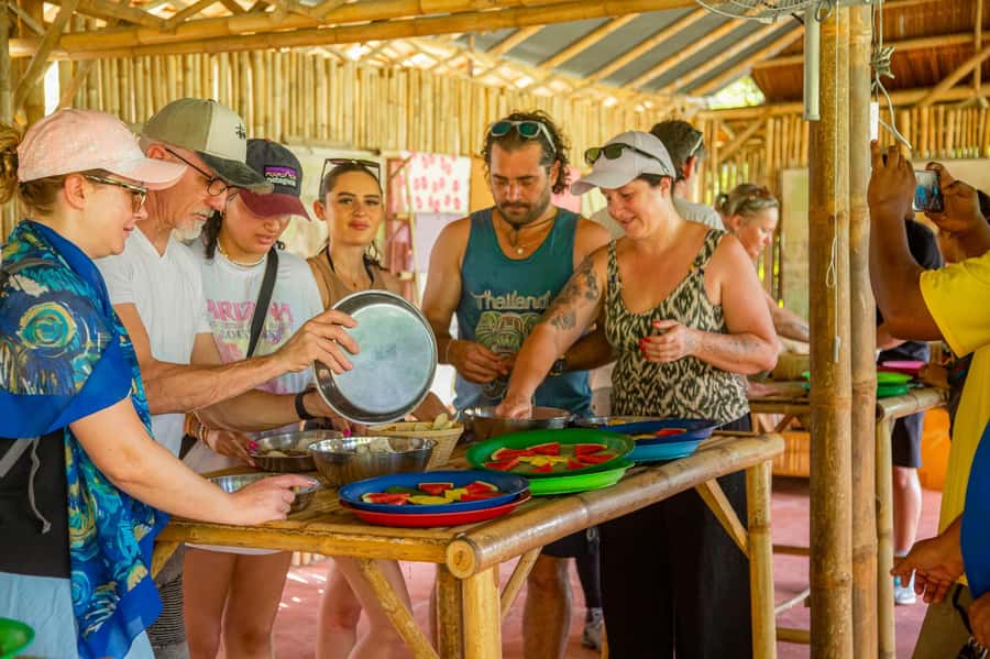 Koh Samui: Elephant Sanctuary and Jungle Tour with Lunch - Na Muang Waterfall: a short stop with a weather warning