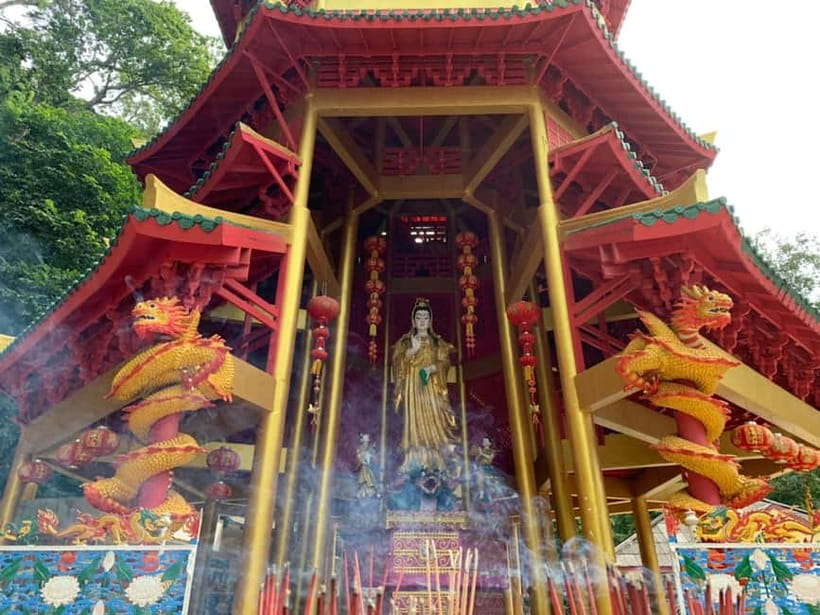 Krabi: Ethical Elephant Sanctuary & Tiger Cave Temple Tour - Climbing the 1,237 steps at Tiger Cave Temple