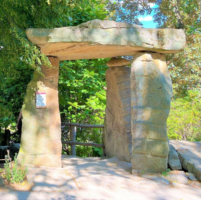 Prague: Prague Zoo Audio Guide with E-Ticket - Starting at the main entrance