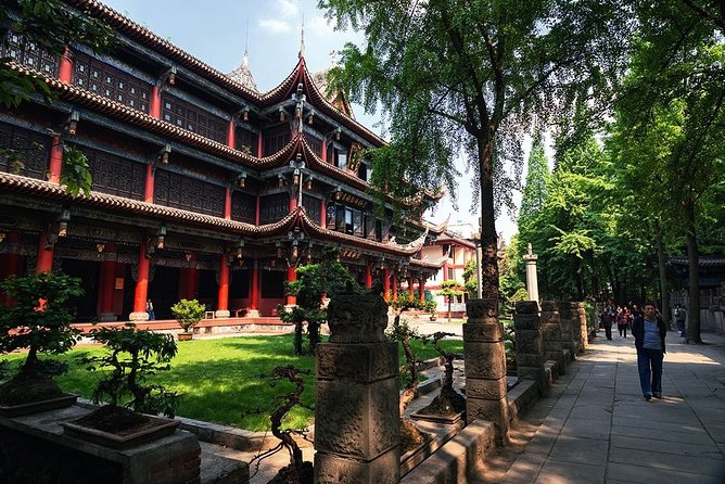 Private Chengdu Highlights Day Trip: Panda Base and City from Chongqing by Train - People’s Park shows Chengdu at everyday speed