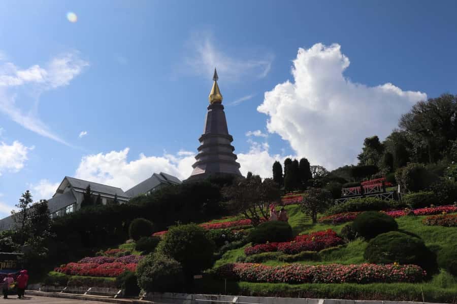 Private Doi Inthanon, Nature Trail, Wat Phra That Doi Kham - What to pack for the changing conditions
