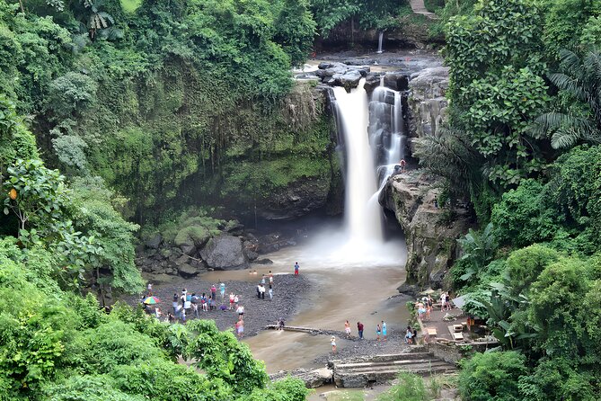 Private Full-Day Tour: Waterfall, Temple, Volcano, Rice Terrace & Monkey Forest - Tegalalang Rice Terrace Shows Bali’s Farming Tradition