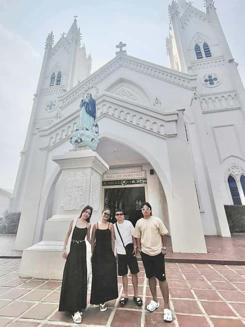 Puerto Princesa: Half Day City Tour with Butterfly Garden - Pasalubong Center and the art of taking home the right souvenir