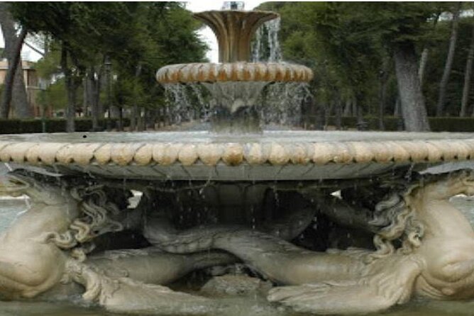 Rome: Entrance ticket Zoo + Golf Cart tour of Villa Borghese - Language, guide style, and what to expect