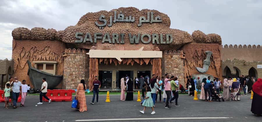 Safari World Zoo and Wahiba Sands with Sunset - Guides make the biggest difference