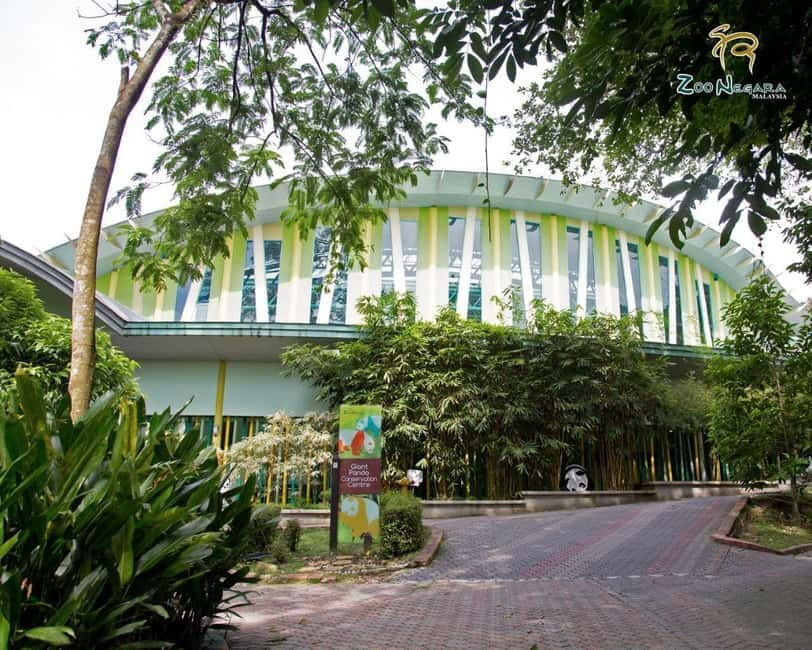 Selangor: Zoo Negara E-Ticket - Family comfort and practical extras