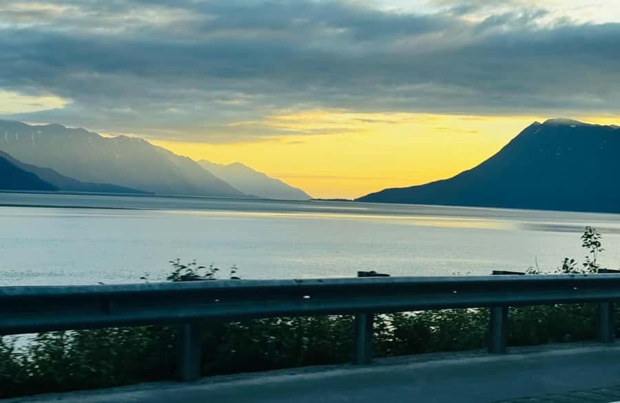 Seward: Transit Tour to Anchorage with Wildlife Center - Following the Seward Highway