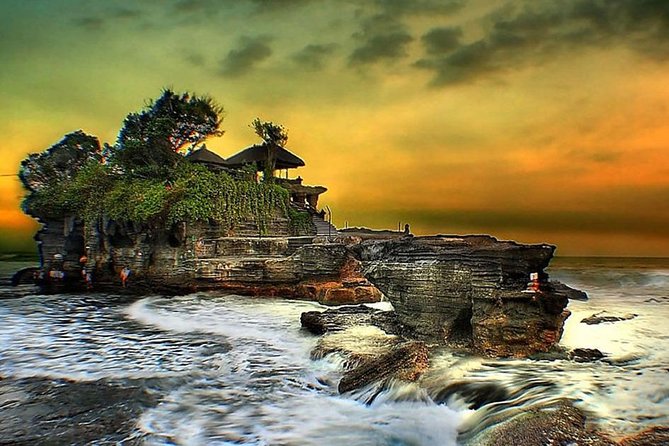 Tanah Lot Sunset and Monkey Forest Tour. - Why the private car changes the day