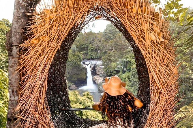Ubud Day Tour: Sacred Monkey Forest, Tegenungan Waterfall, Rice Terrace - Your driver shapes the quality of the day