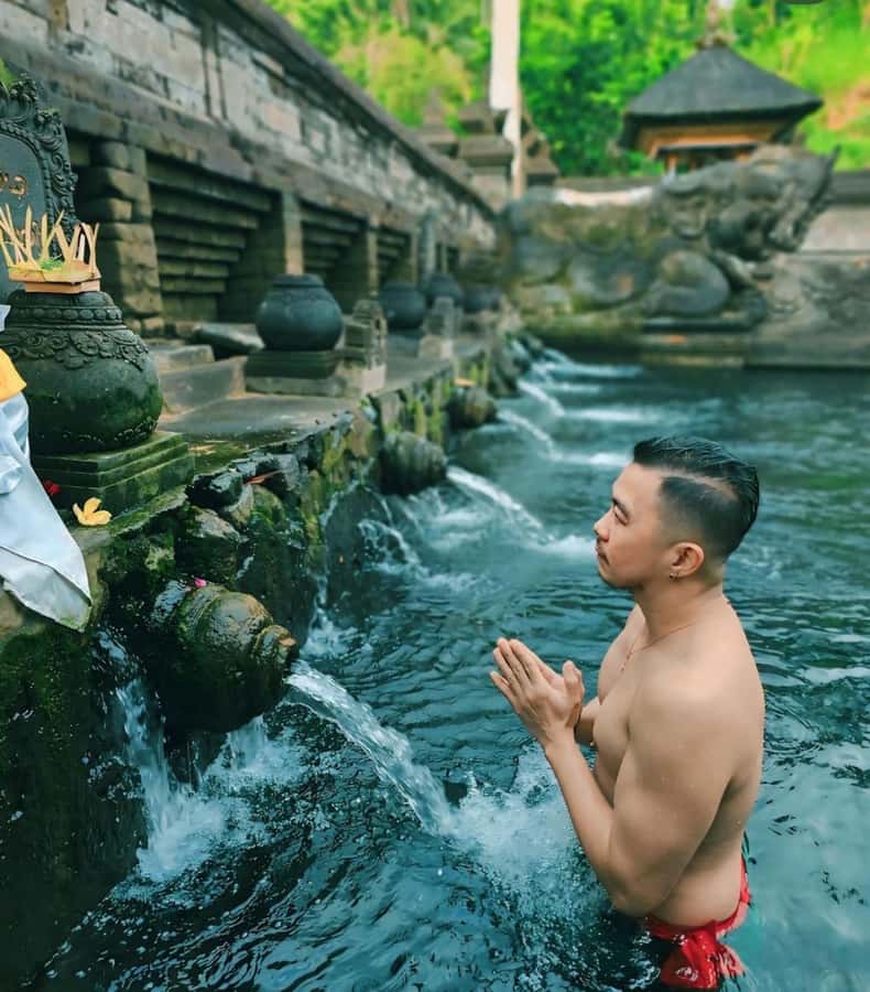 Ubud: Full-Day Rice Terrace, Monkey Forest & Waterfall - Tirta Empul and the meaning of purification